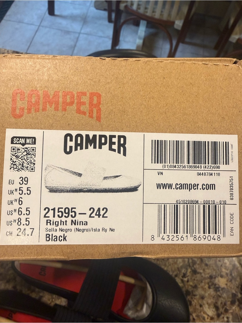 Camper Woman’s Black Mary Jane Shoes with Red Insole - Picture 3 of 3